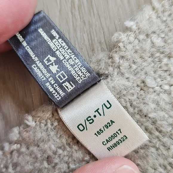 Roots Canada Cozycore Cape Poncho Wearable Blanket Sweater One Size - Picture 4 of 11